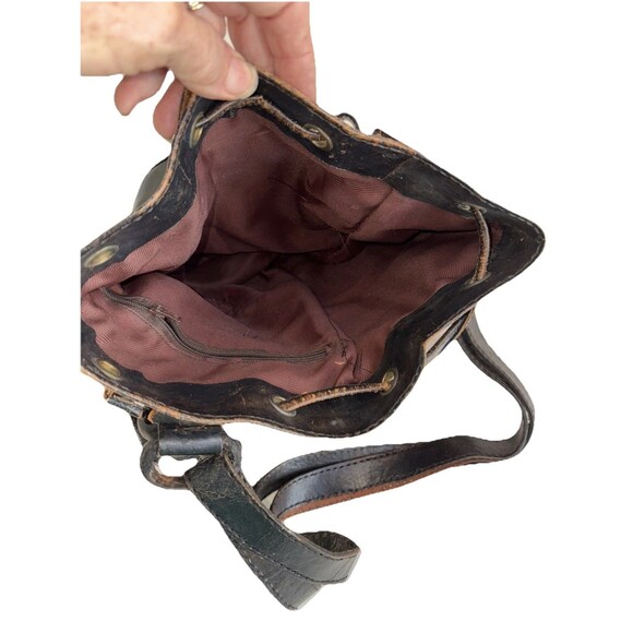 Vintage Tooled Leather Bohemian Black/Red Medium Sized Crossbody Bucket Bag - Picture 9 of 10